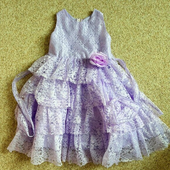 L.A. Tara for kids Purple Lace Flared Layered Dress Girls size 8 with flower - Picture 3 of 8